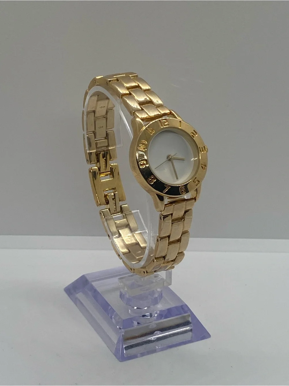 Gold Tone Ladies Quartz Bracelet Watch with White Dial